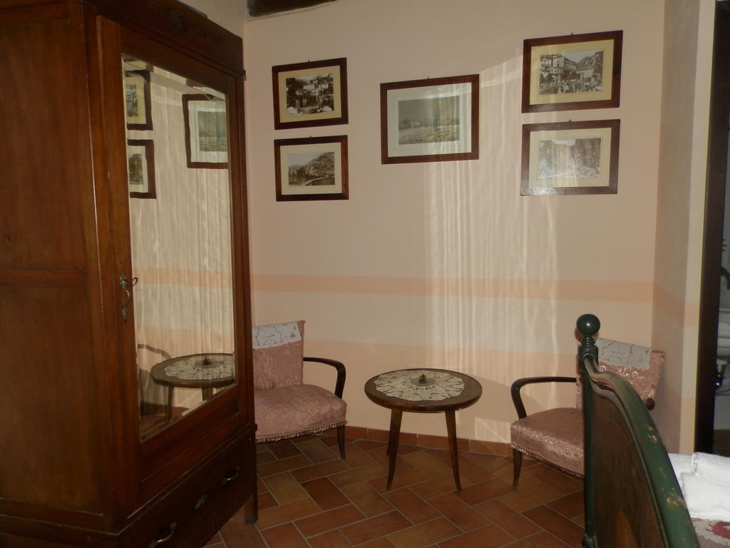 Residenza Di Paese Castello Del Poggio Hotel Ferentillo Phòng bức ảnh