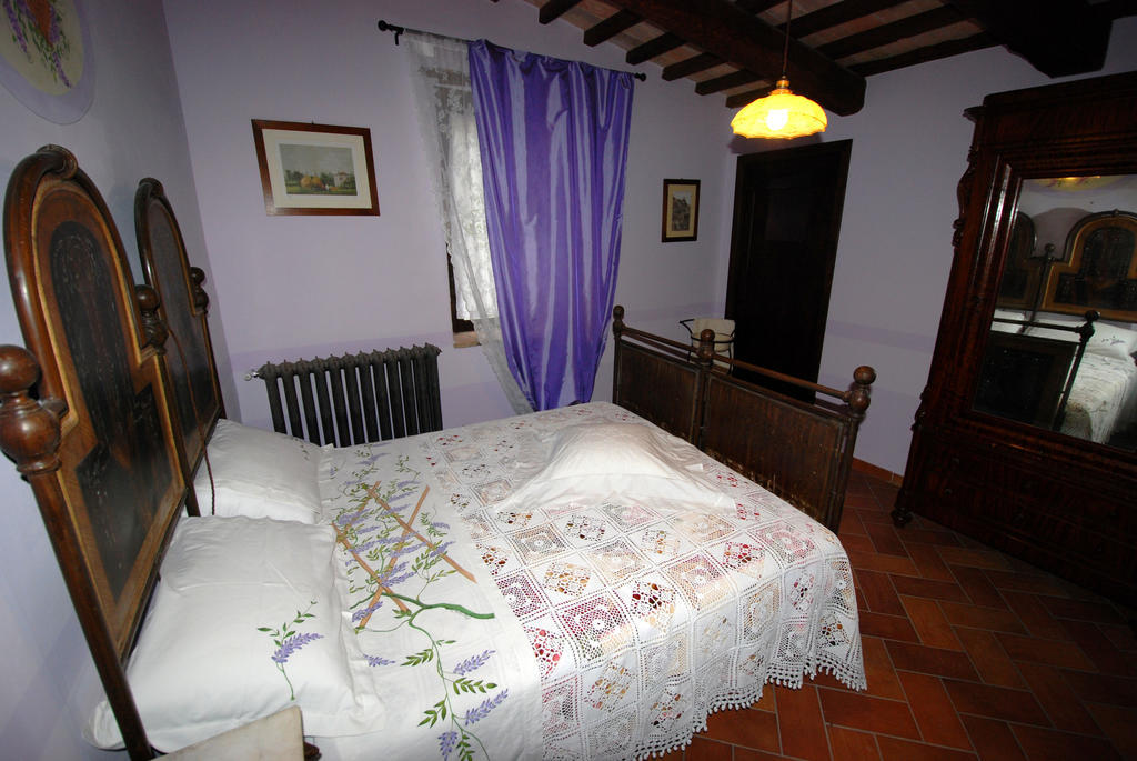 Residenza Di Paese Castello Del Poggio Hotel Ferentillo Phòng bức ảnh