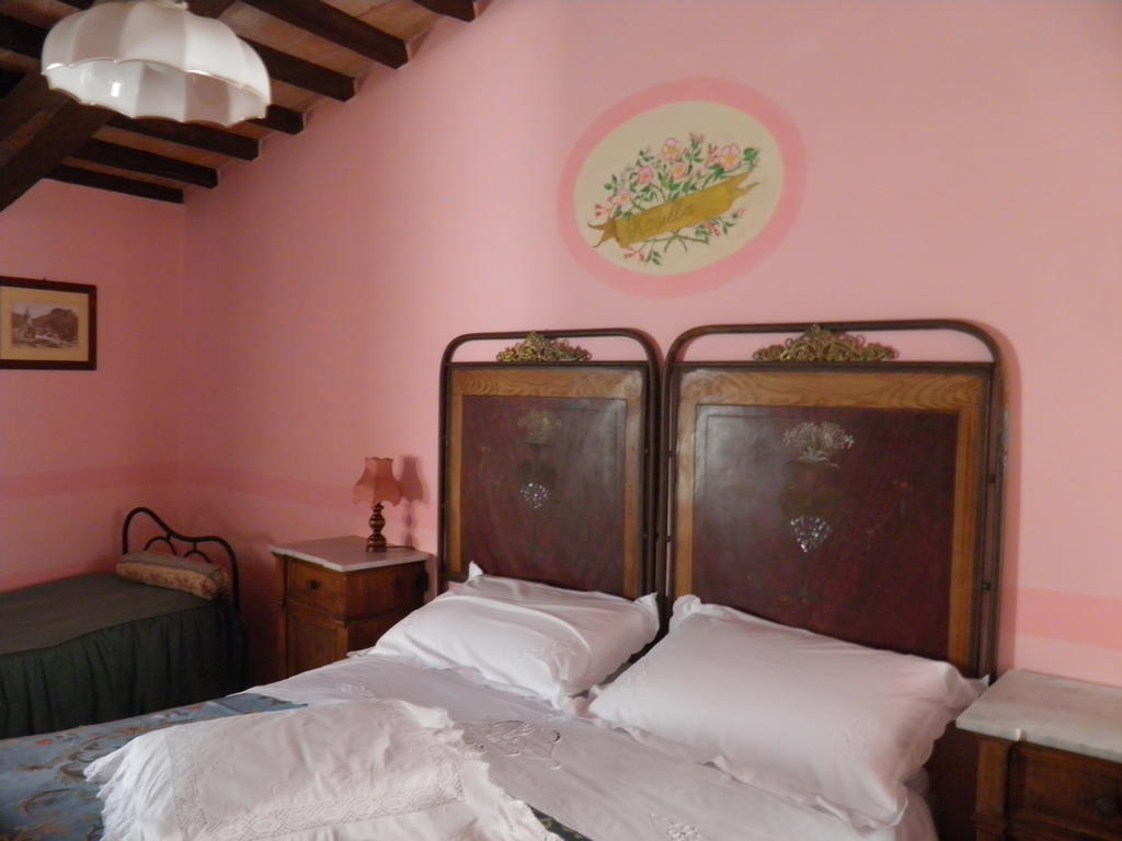 Residenza Di Paese Castello Del Poggio Hotel Ferentillo Phòng bức ảnh