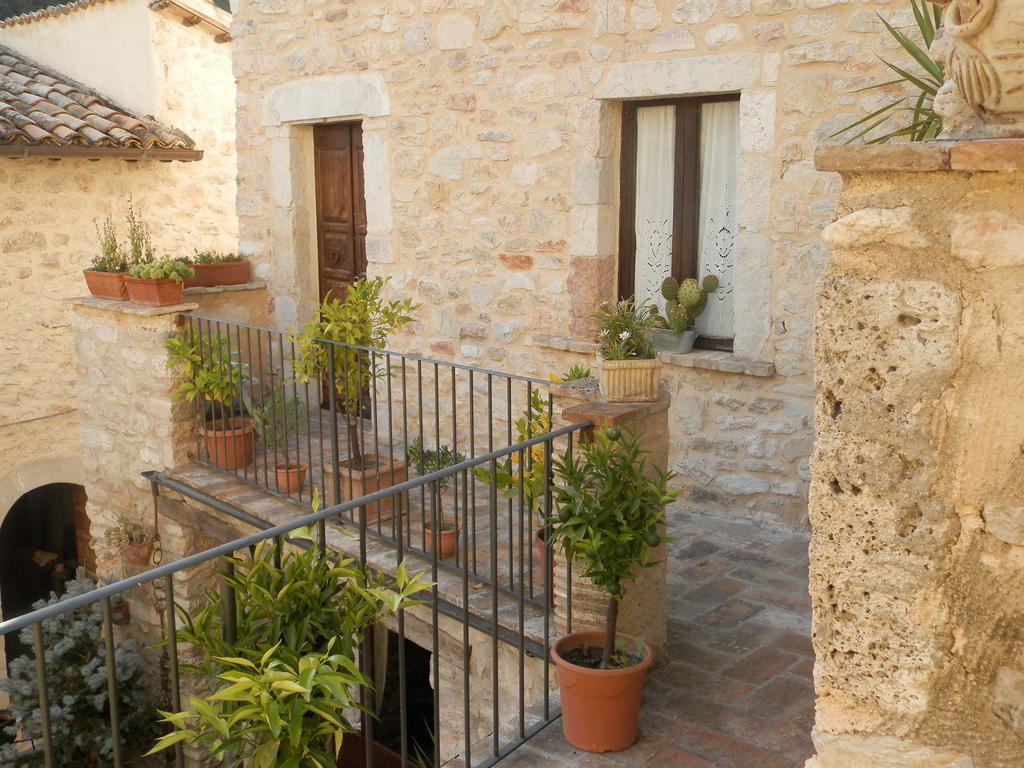 Residenza Di Paese Castello Del Poggio Hotel Ferentillo Ngoại thất bức ảnh