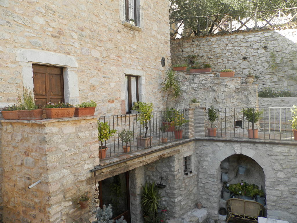 Residenza Di Paese Castello Del Poggio Hotel Ferentillo Ngoại thất bức ảnh