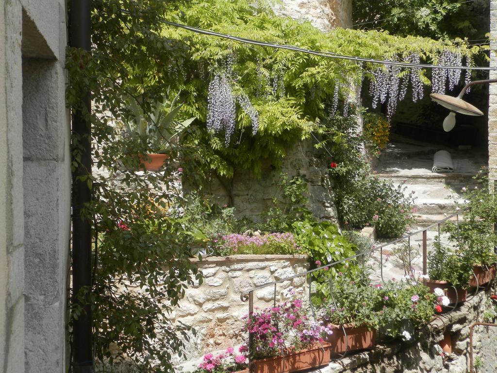 Residenza Di Paese Castello Del Poggio Hotel Ferentillo Ngoại thất bức ảnh